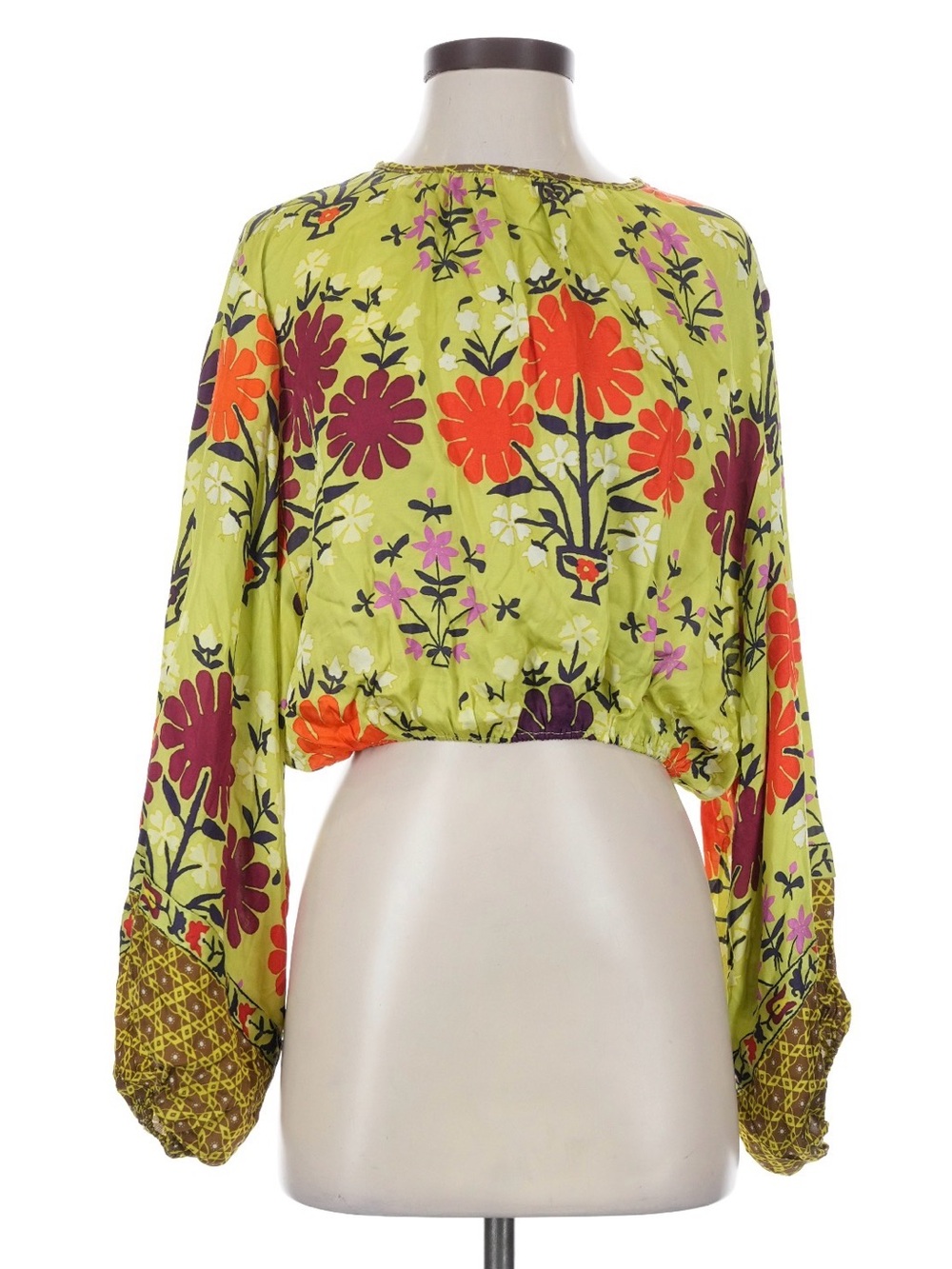 BOTEH Eden full sleeve crop top
